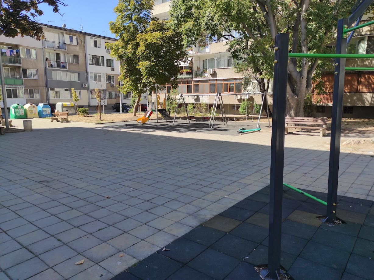 Детска площадка