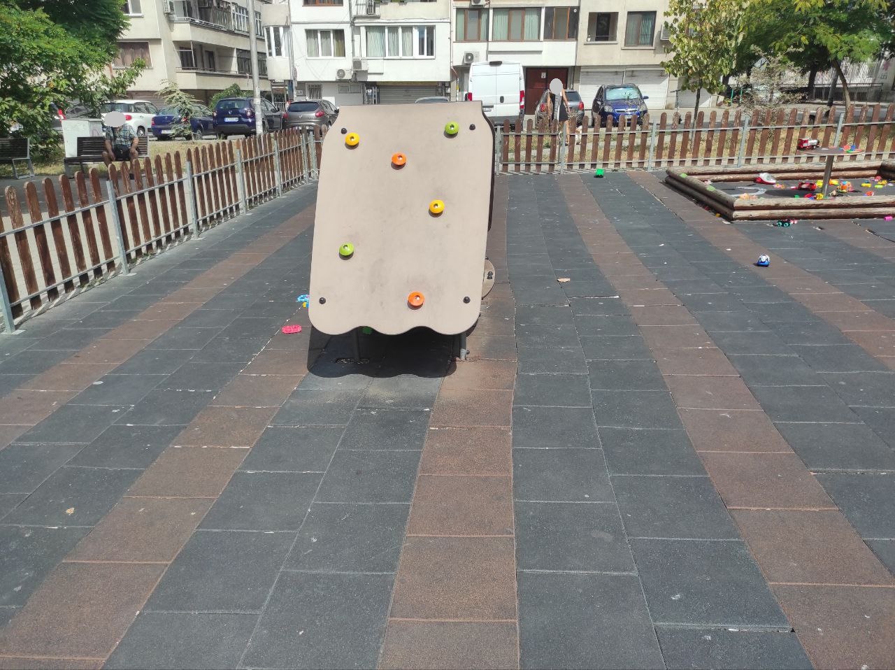 Детска площадка