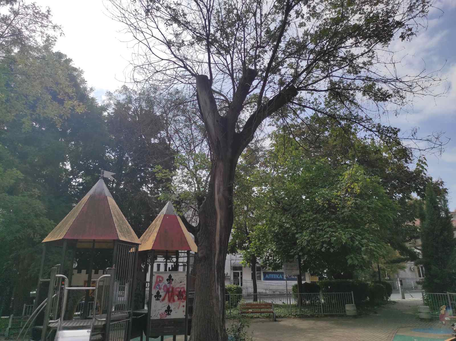 Детска площадка