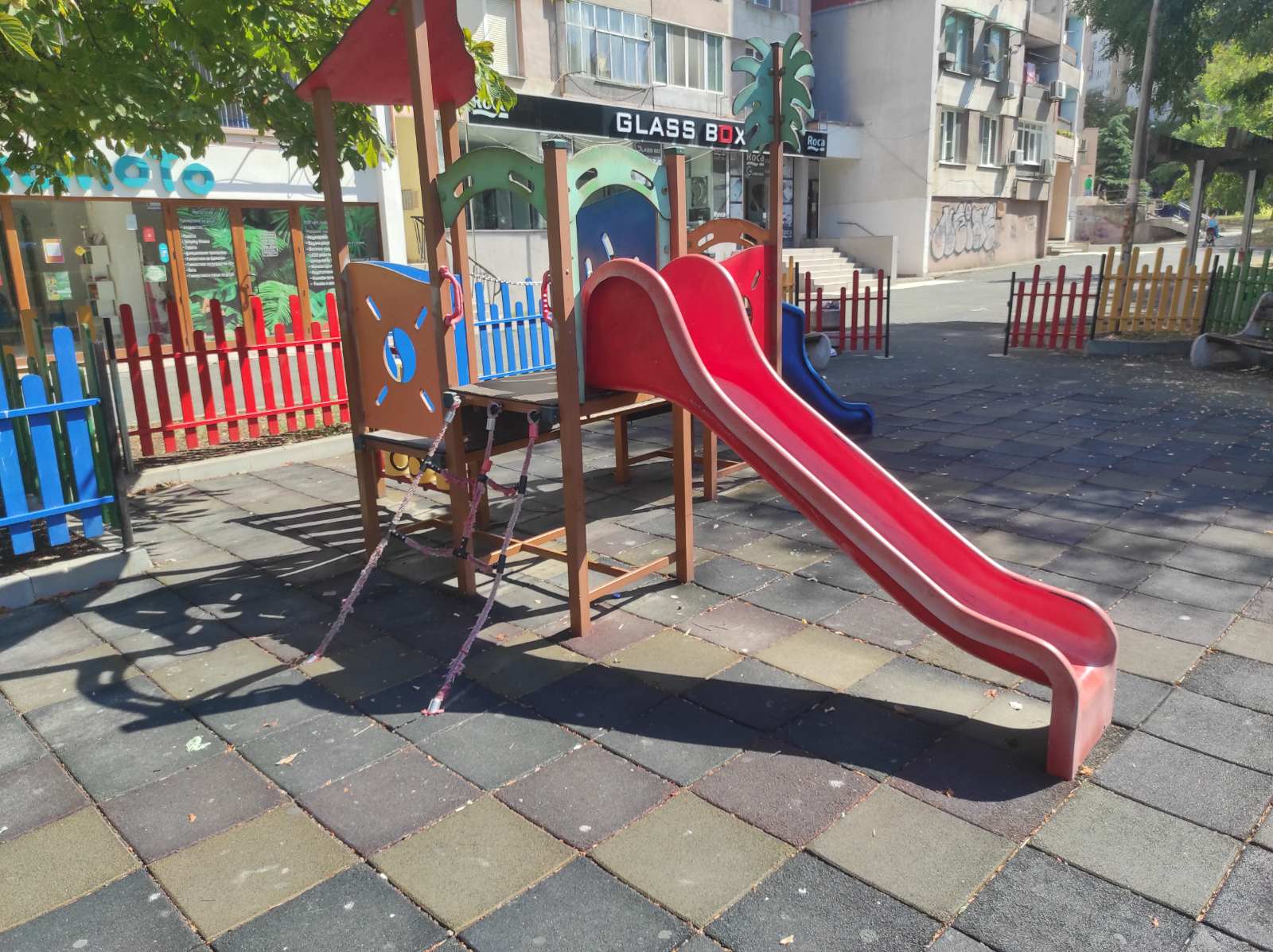 Детска площадка