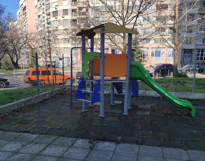 Детска площадка