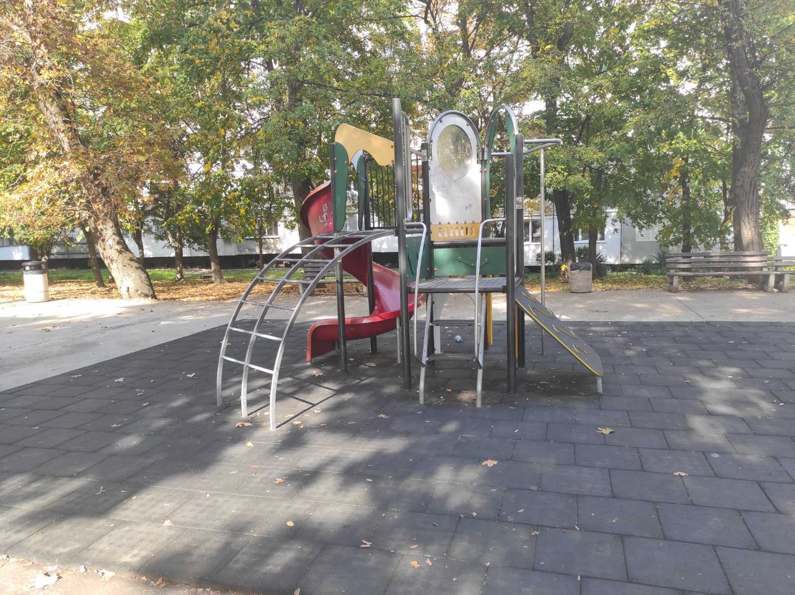 Детска площадка