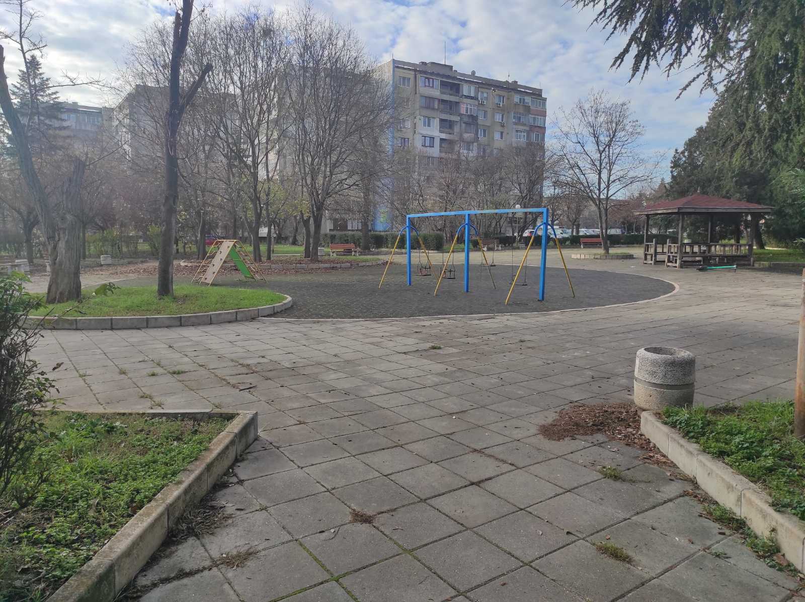 Детска площадка