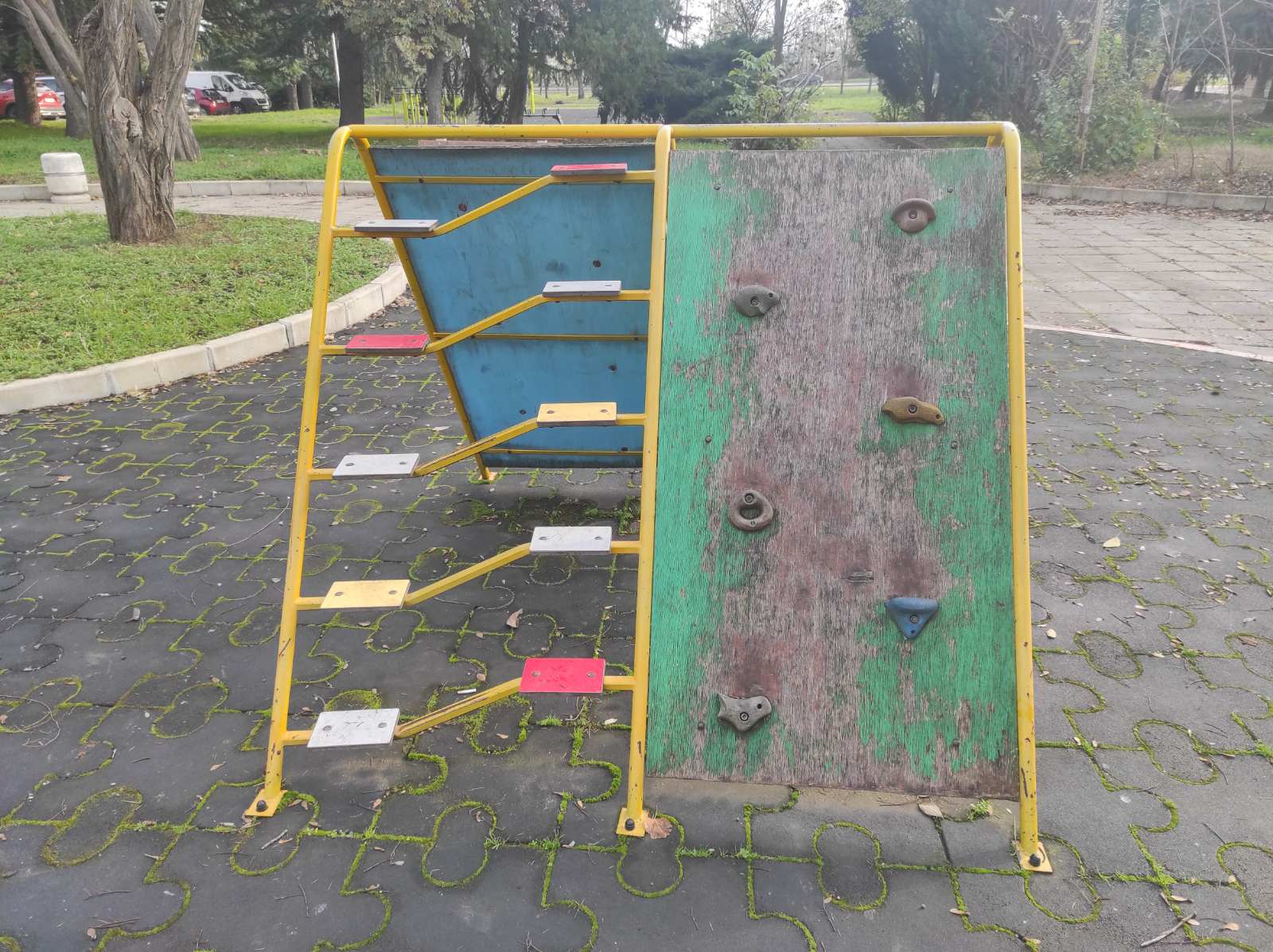 Детска площадка