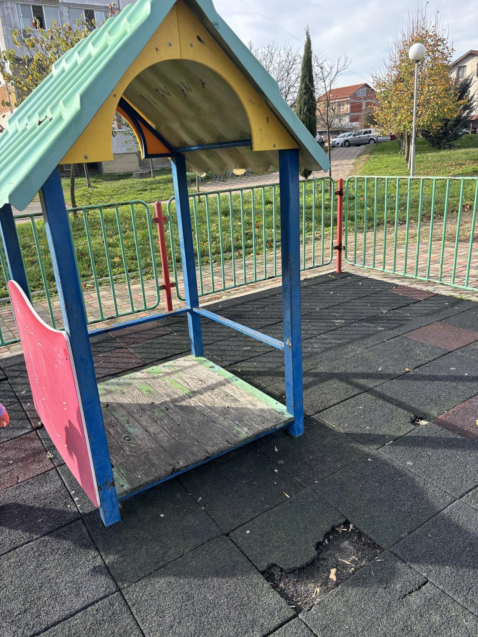 Детска площадка