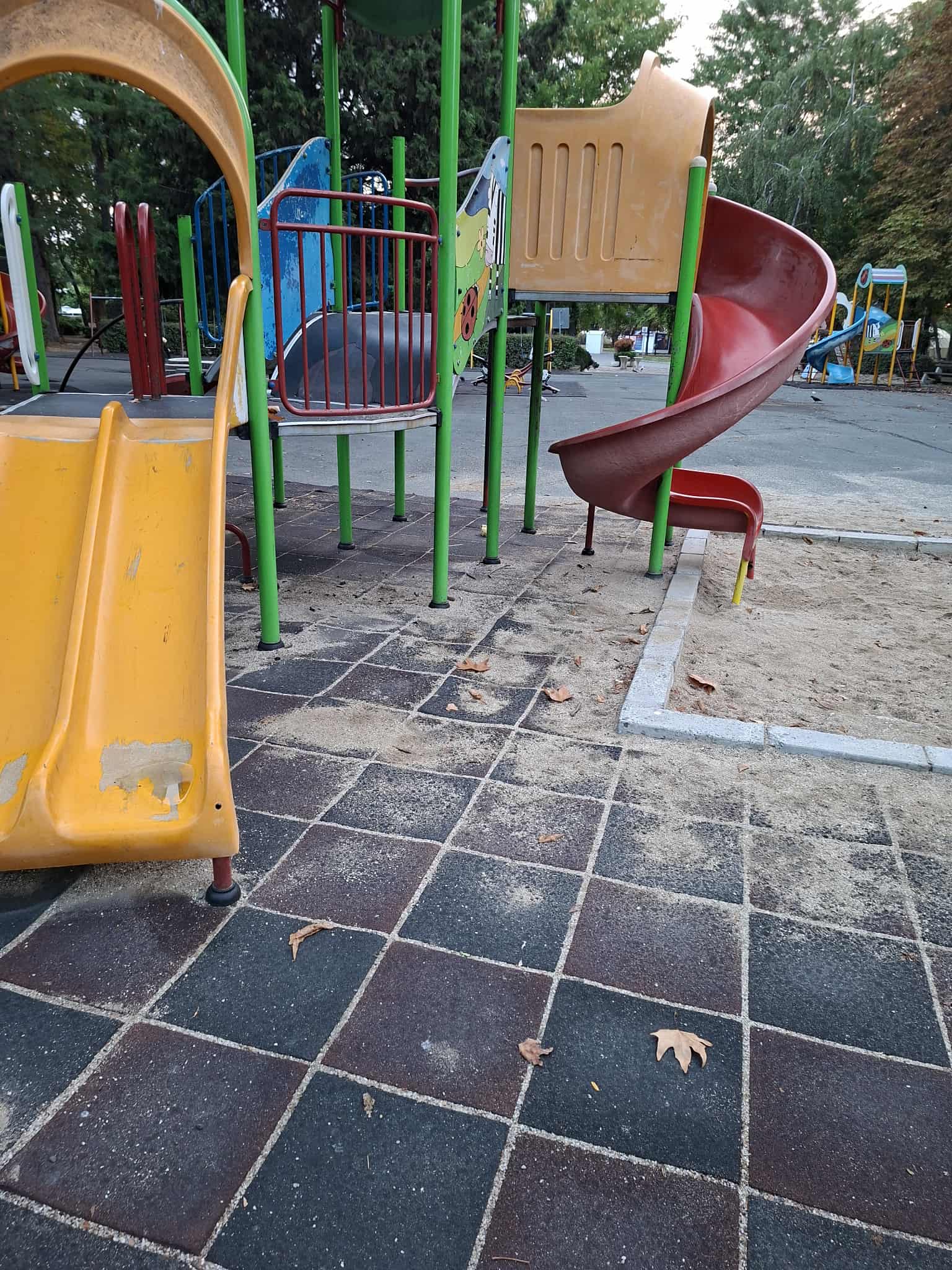 Детска площадка