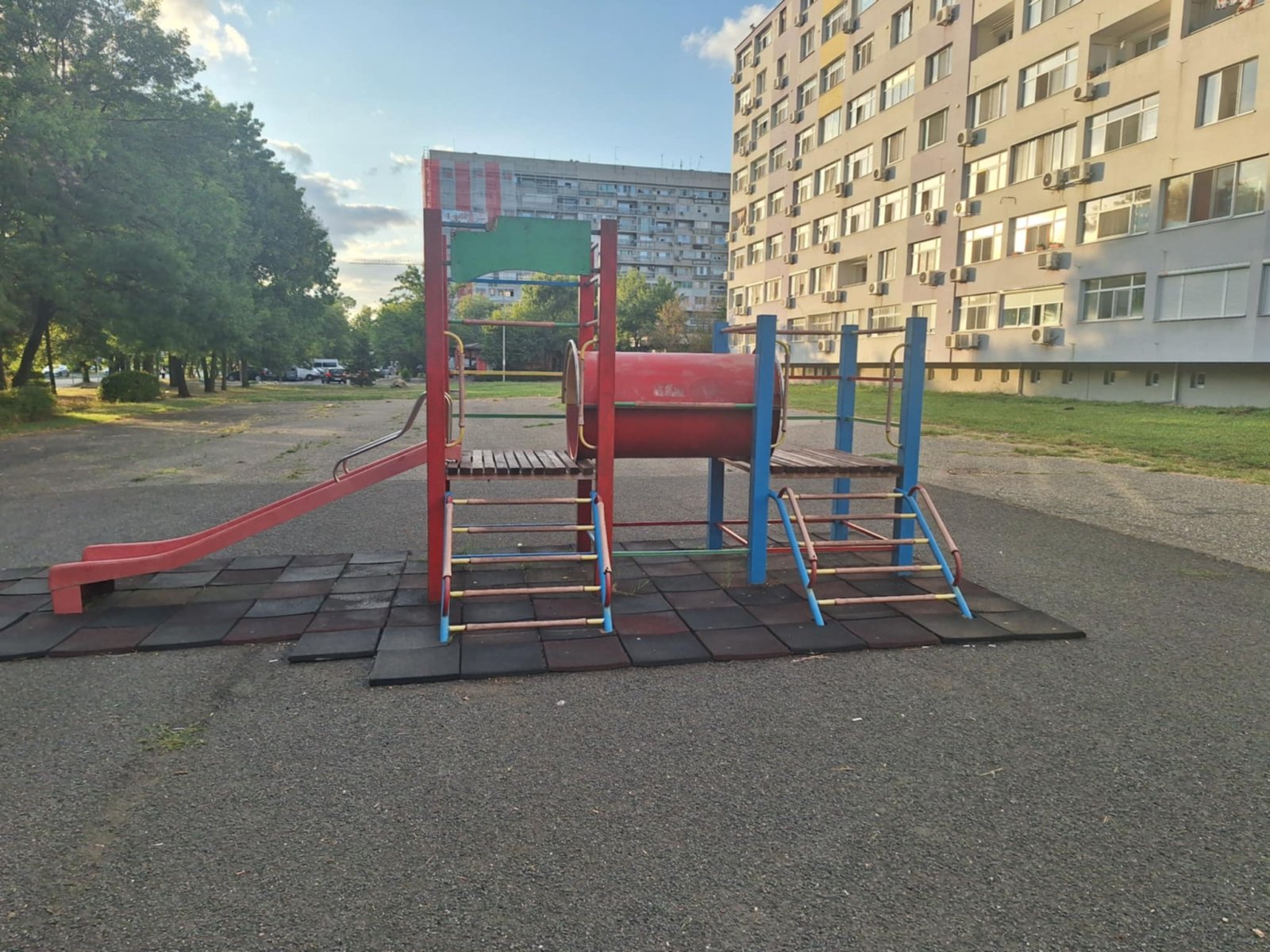 Детска площадка