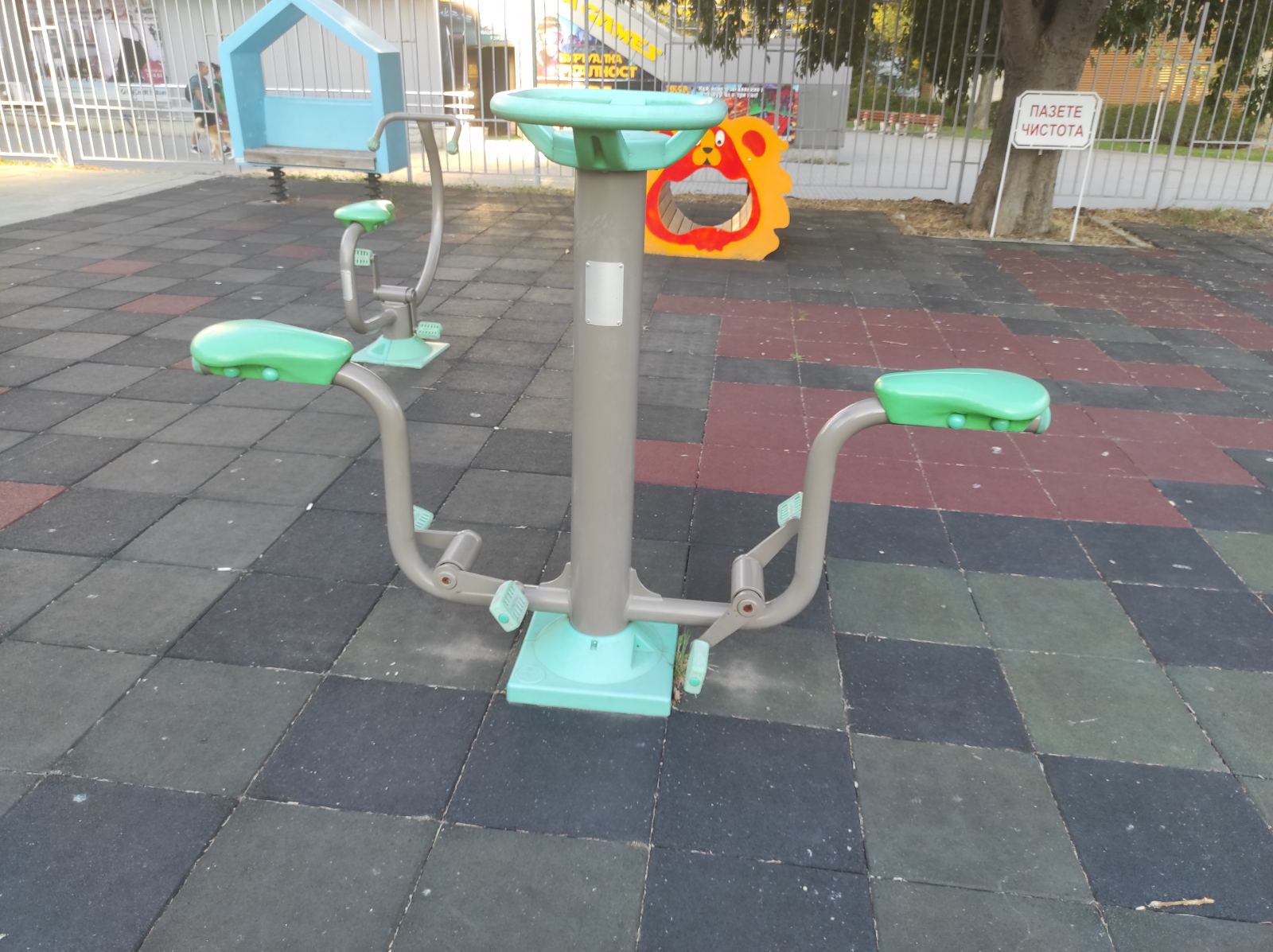 Детска площадка